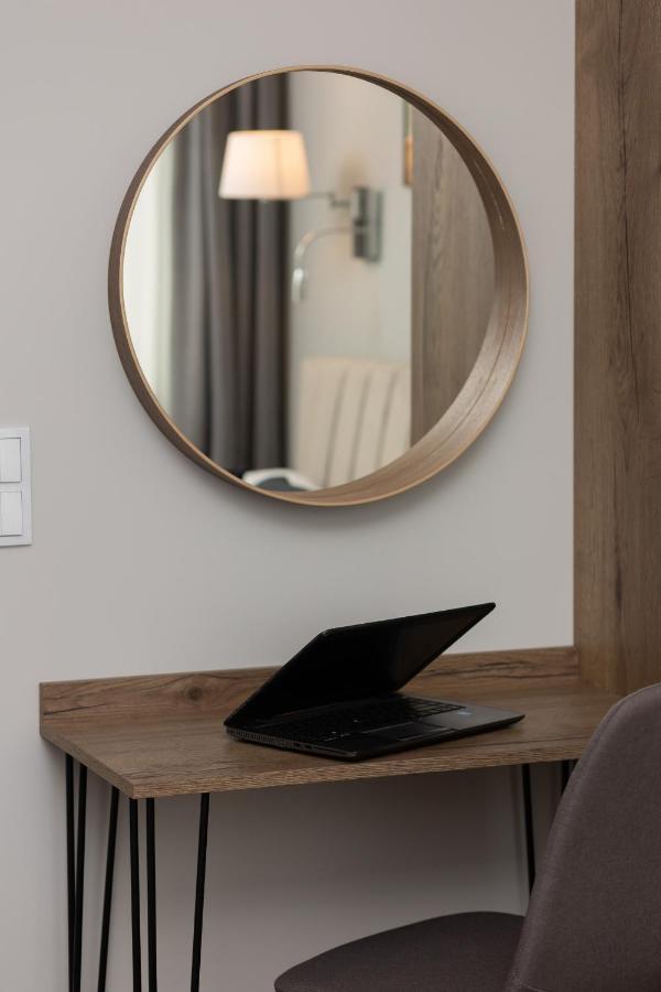 Stunning Family Apartment Ursynow With Parking & Balcony By Noclegi Renters Warsaw Ngoại thất bức ảnh
