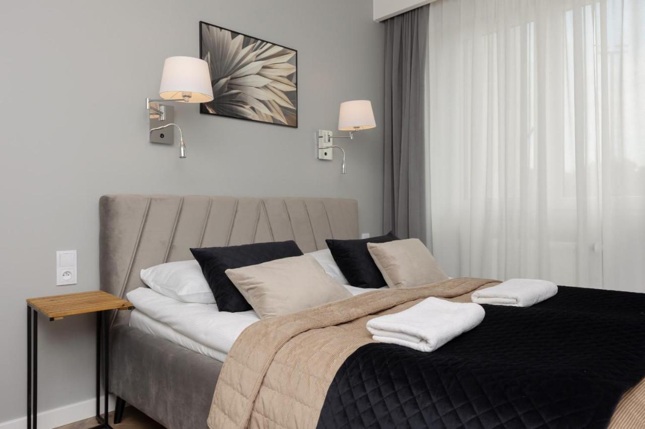 Stunning Family Apartment Ursynow With Parking & Balcony By Noclegi Renters Warsaw Ngoại thất bức ảnh