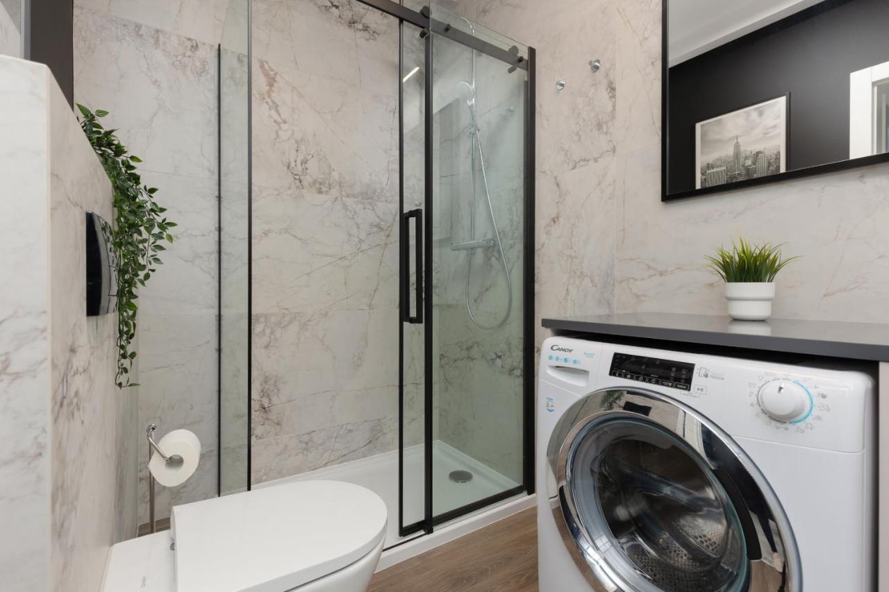 Stunning Family Apartment Ursynow With Parking & Balcony By Noclegi Renters Warsaw Ngoại thất bức ảnh